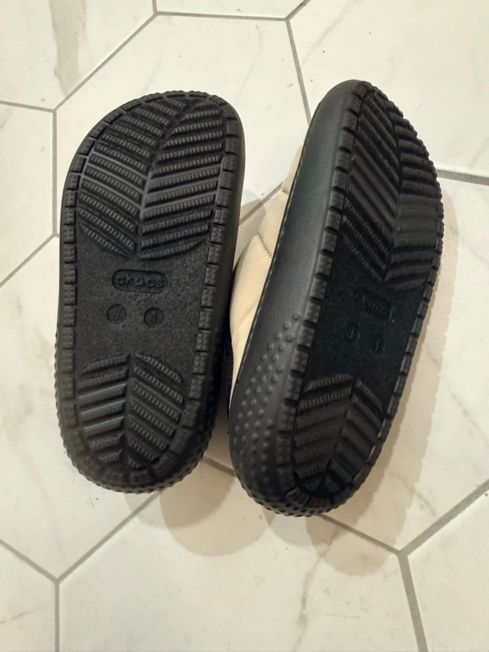Crocs Kids Classic Puff Moc T Slip On Clogs Sherpa Lined Size 1 Warm Casual